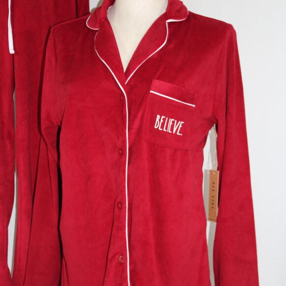 Rae Dunn Women’s Red “BELIEVE” Fleece PJ Set With Drawstring Sweatpants Sz M NWT - Picture 2 of 8